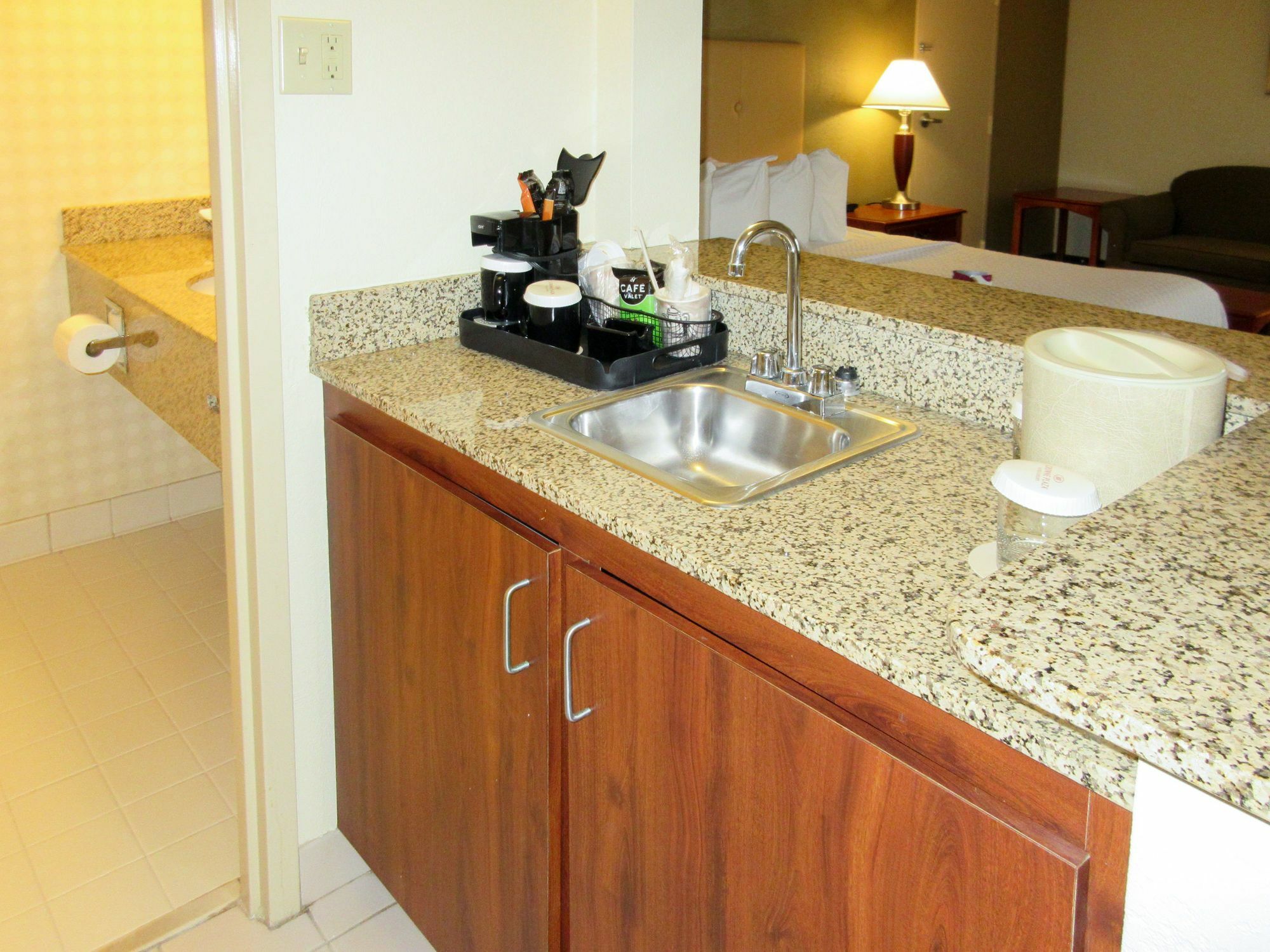Quality Hotel Conference Center Cincinnati Блу Аш Экстерьер фото